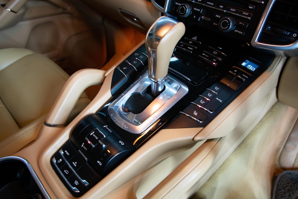 PORSCHE CAYENNE S HYBRID 3.0 V6 AT4WD. ปี 2014 #11