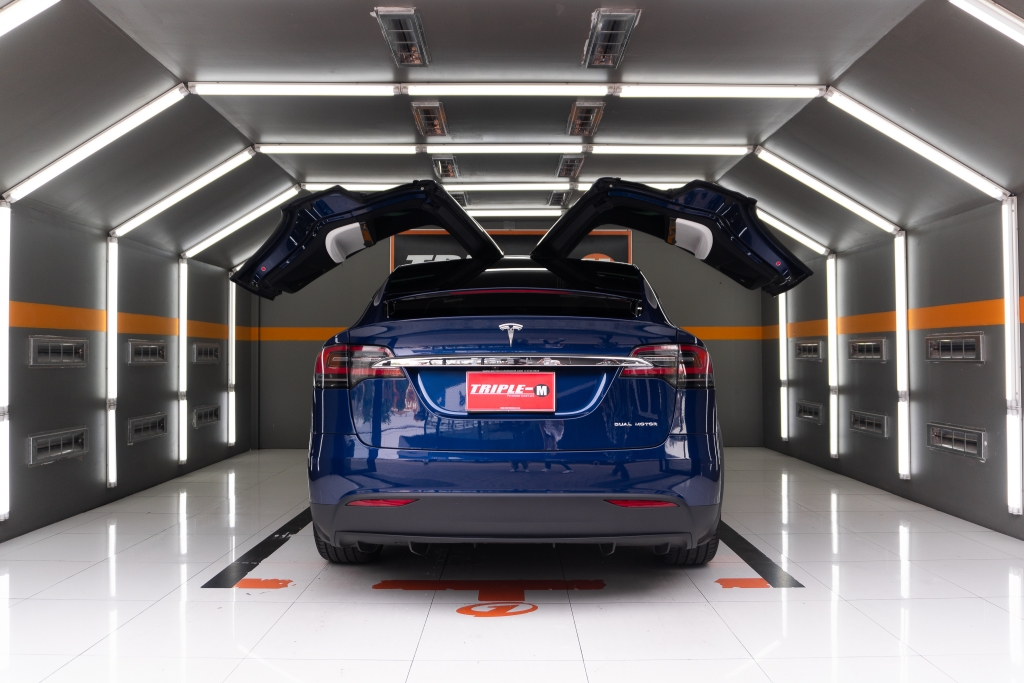 Tesla model x 2020 black deals