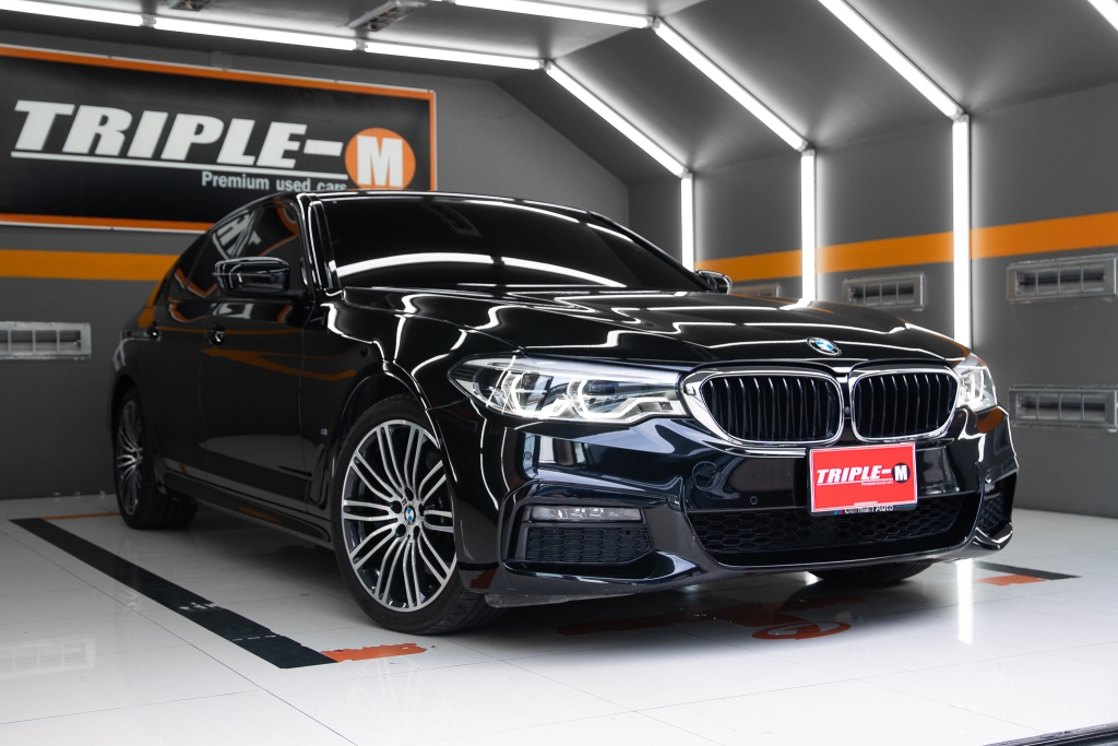 BMW SERIES 5 530e M sport AT ปี 2019 #3