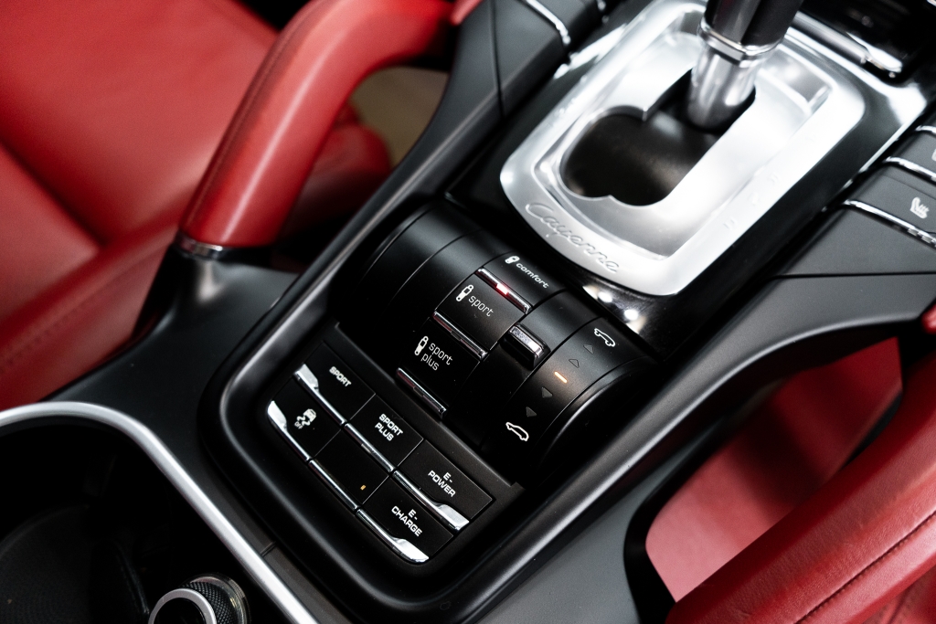 PORSCHE CAYENNE S E-Hybrid 3.0 V6 AT4WD. ปี 2015 #12