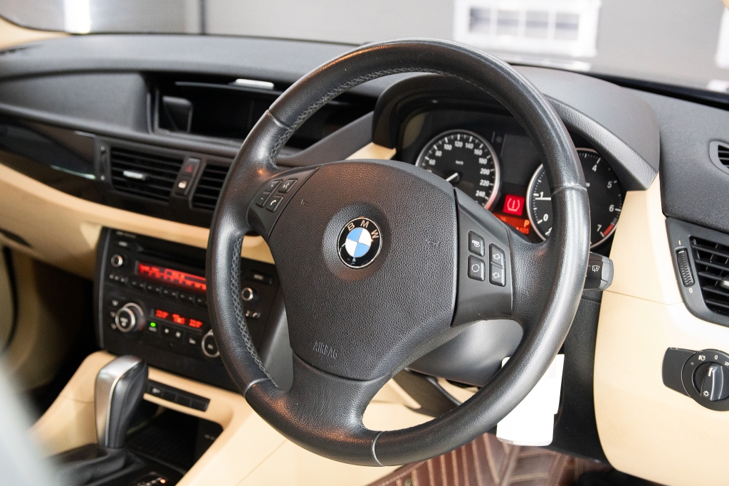 BMW X1 [xDrive] 18i AT ปี 2012 #13