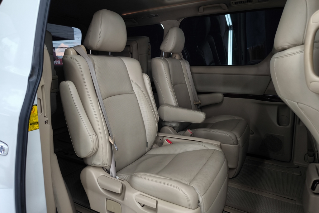 TOYOTA VELLFIRE 2.4 V AT ปี 2011 #13