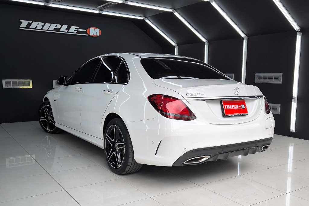 MERCEDES-BENZ C-CLASS C 300e AMG Dynamic AT ปี 2021 #4