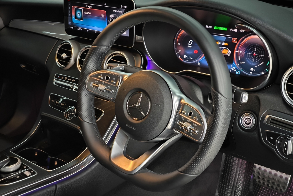 MERCEDES-BENZ C-CLASS C 300e AMG Dynamic AT ปี 2021 #11