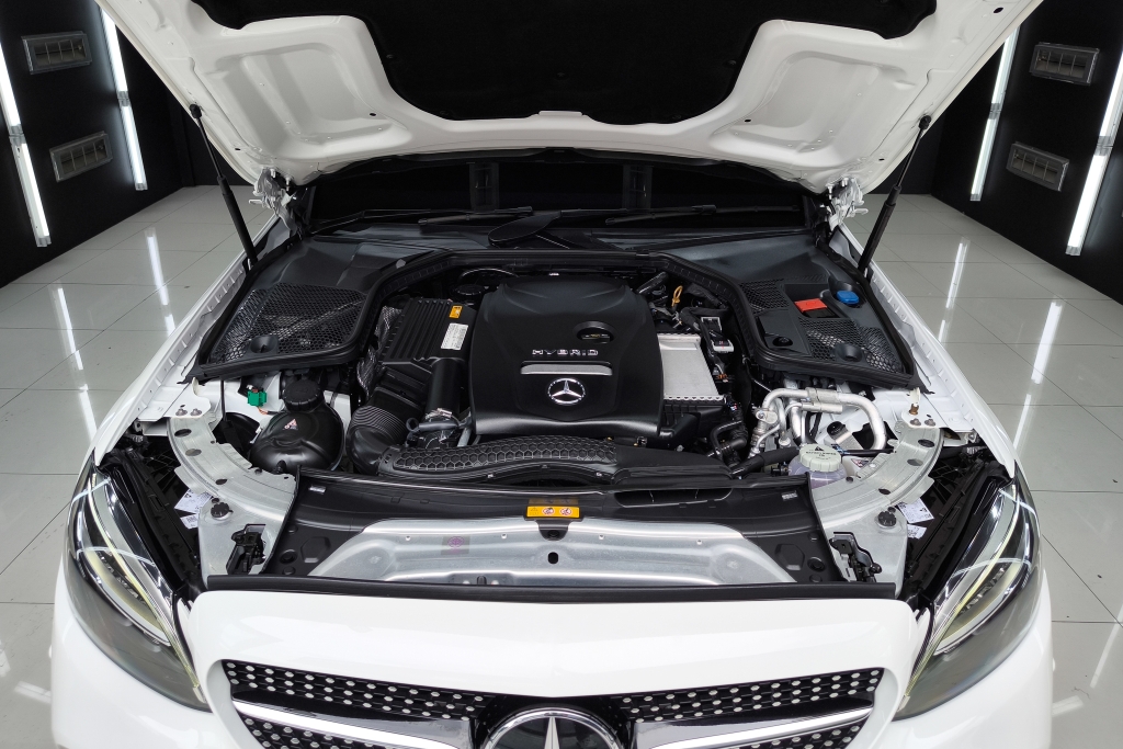 MERCEDES-BENZ C-CLASS C 300e AMG Dynamic AT ปี 2021 #16