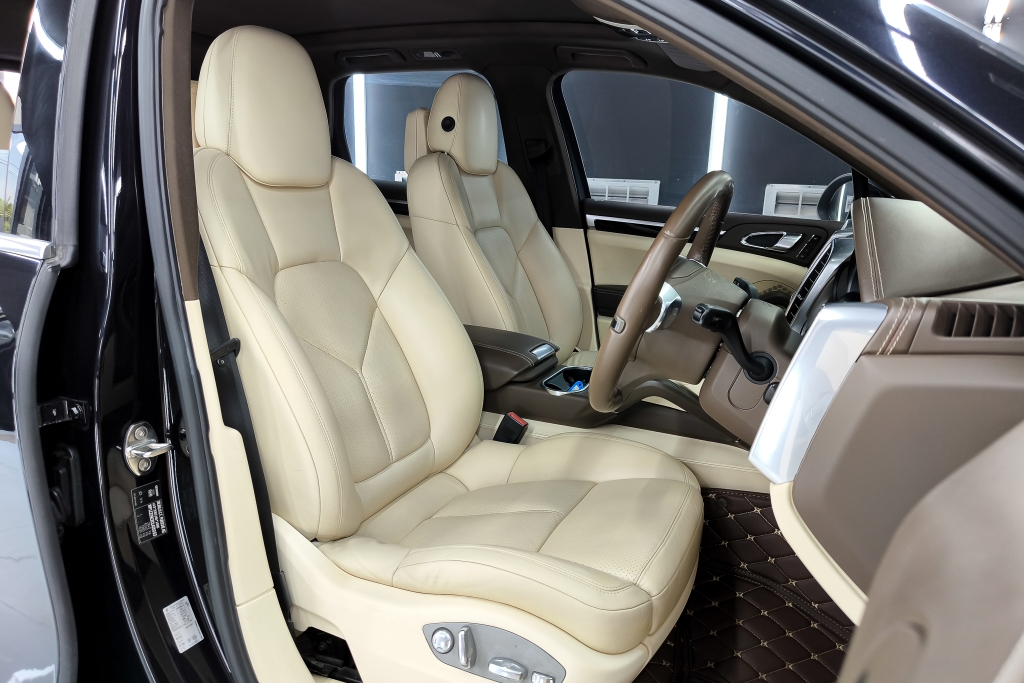 PORSCHE CAYENNE Diesel 3.0 [V6] AT ปี 2012 #4