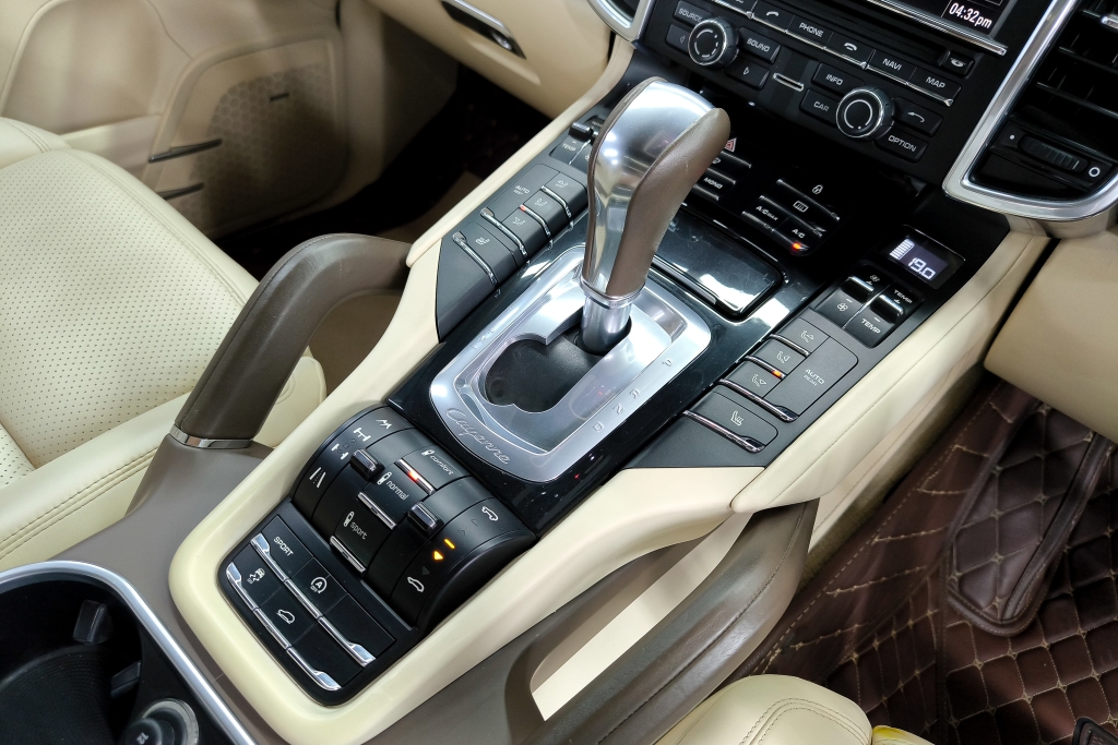PORSCHE CAYENNE Diesel 3.0 [V6] AT ปี 2012 #11