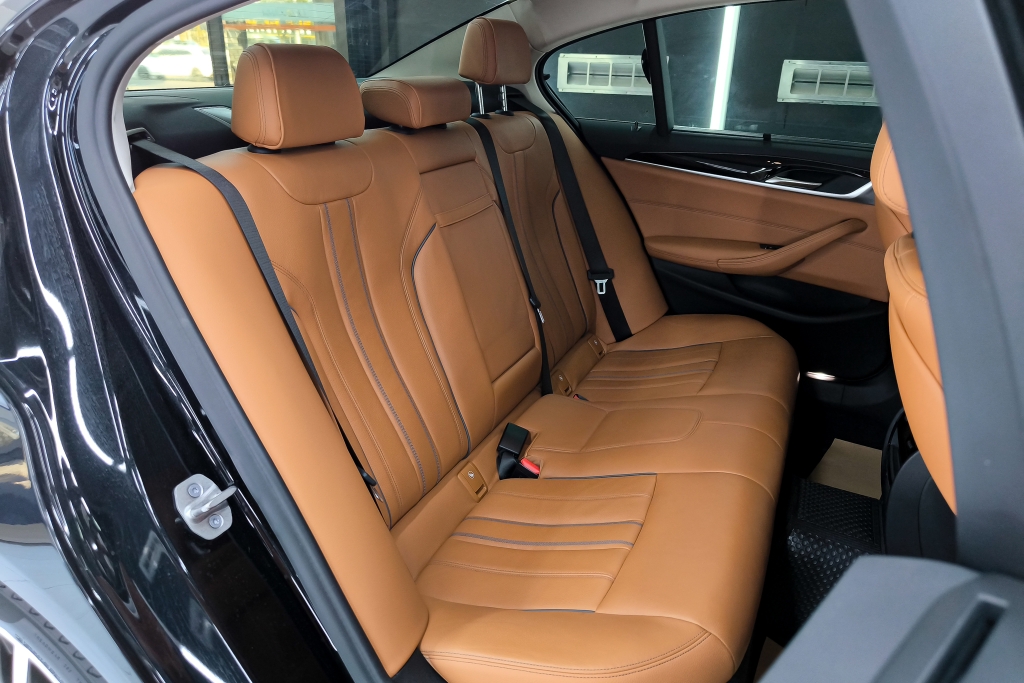 BMW SERIES 5 530e Elite AT ปี 2021 #7