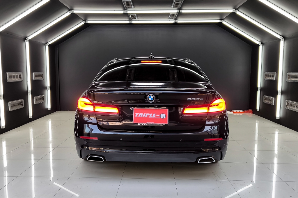BMW SERIES 5 530e Elite AT ปี 2021 #17