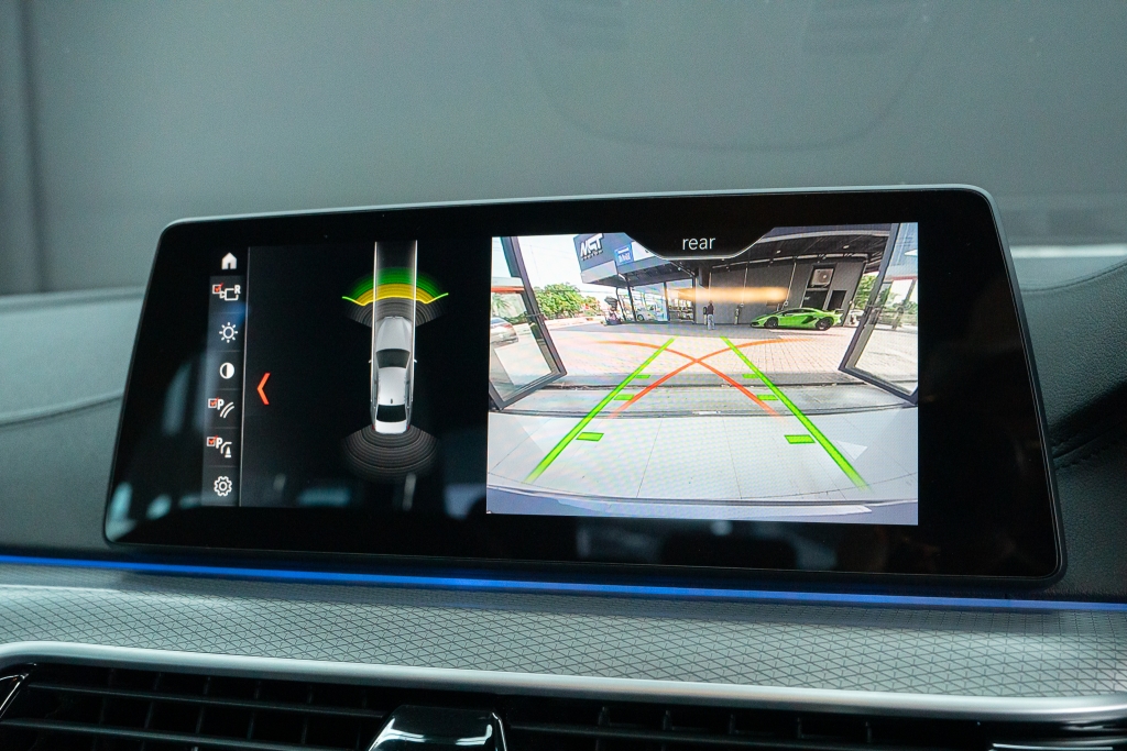 BMW SERIES 5 520d sport AT ปี 2019 #9