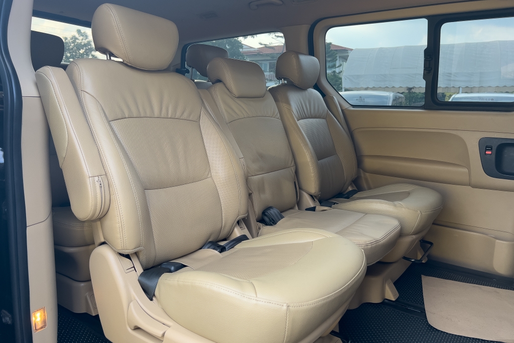 HYUNDAI H-1 2.5 CRDi [Elite] AT ปี 2017 #10