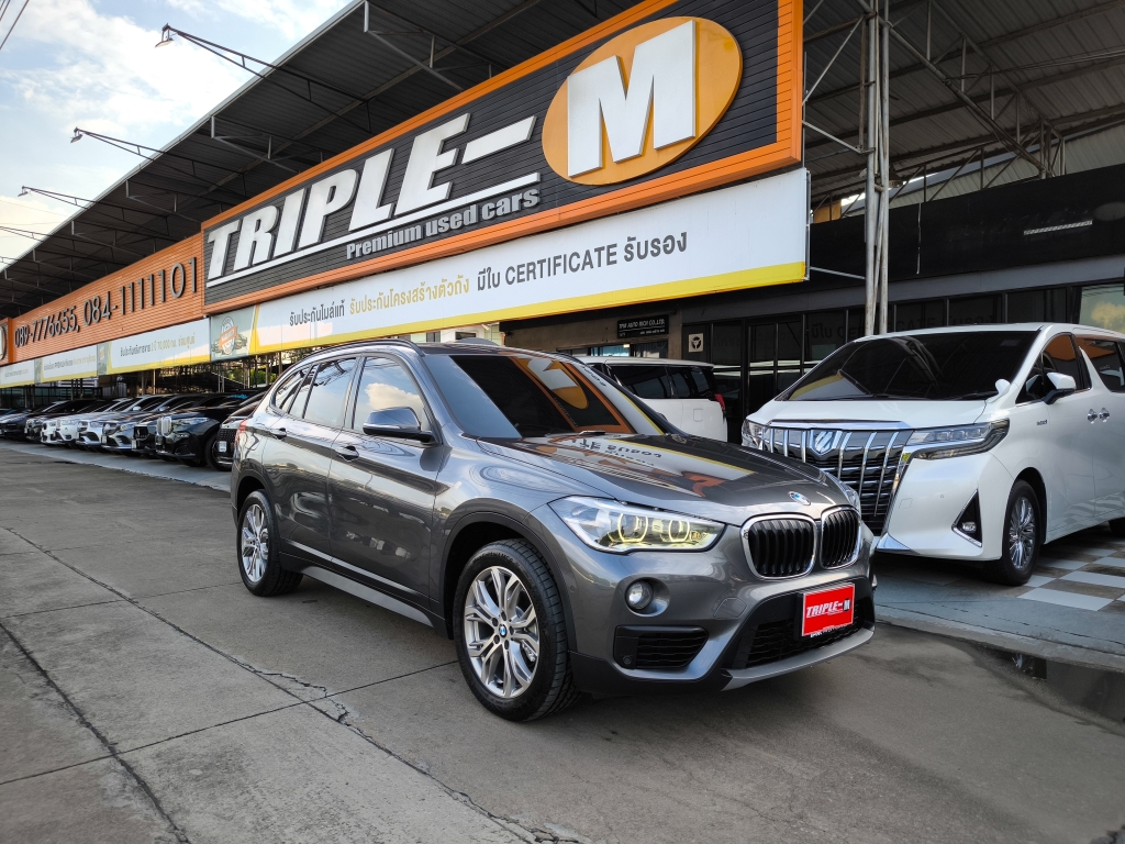 BMW X1 sDrive 18i AT ปี 2019 #2