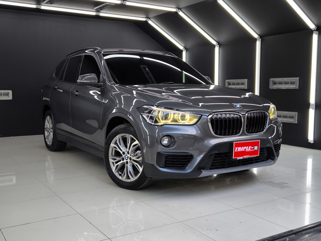 BMW X1 sDrive 18i AT ปี 2019 #3