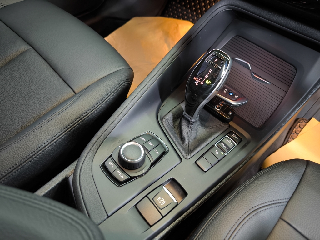 BMW X1 sDrive 18i AT ปี 2019 #11