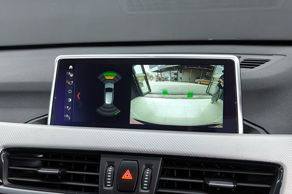 BMW X1 [sDrive] 20d AT ปี 2019 #8