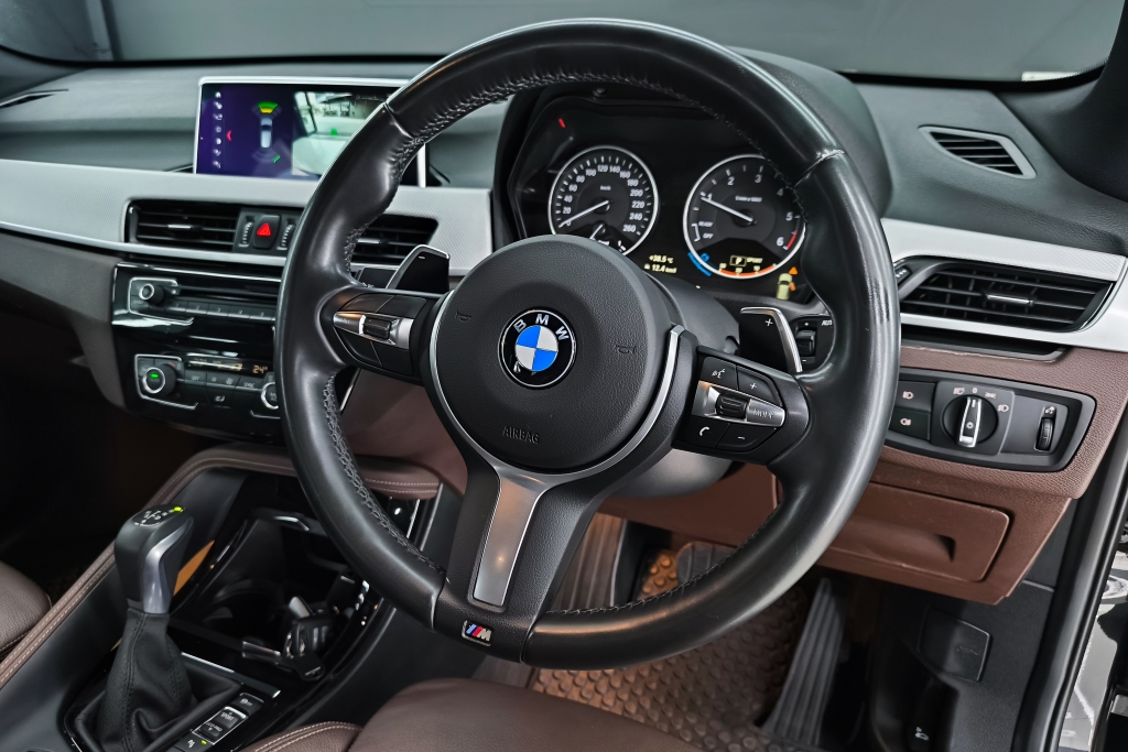 BMW X1 [sDrive] 20d AT ปี 2019 #12