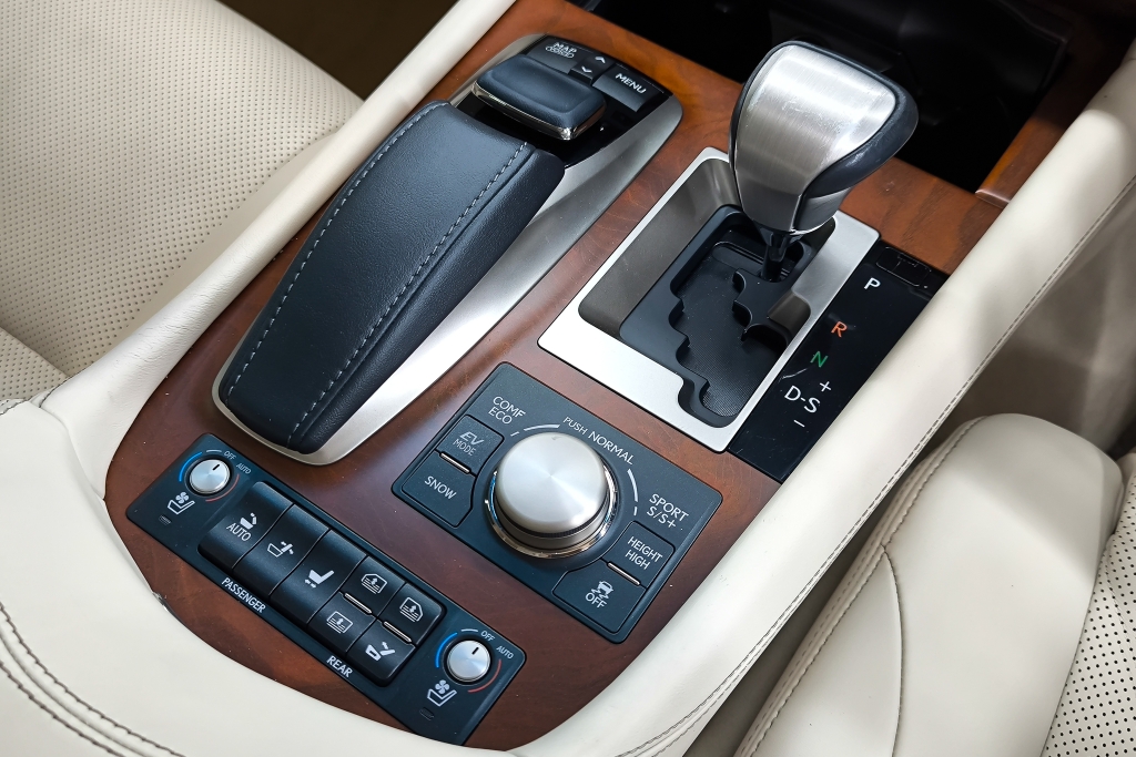 LEXUS LS 600h 5.0 HYBRID AT ปี 2015 #11