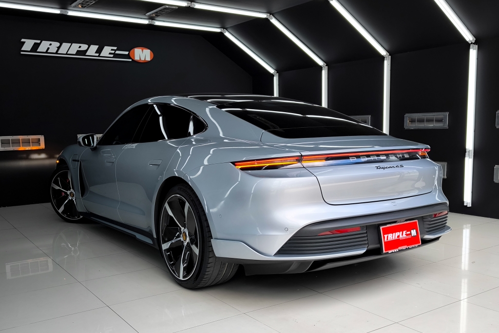 PORSCHE TAYCAN Turbo S 4WD AT4WD. ปี 2020 #4