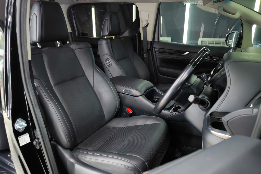 TOYOTA ALPHARD 2.5 S C Package AT ปี 2022 #6