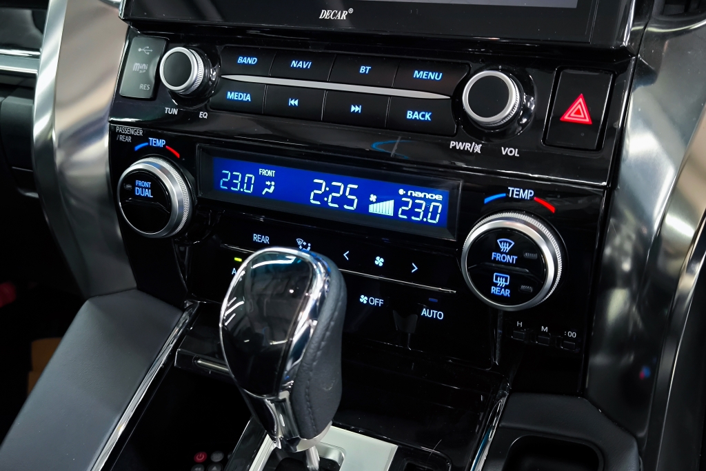TOYOTA ALPHARD 2.5 S C Package AT ปี 2023 #10