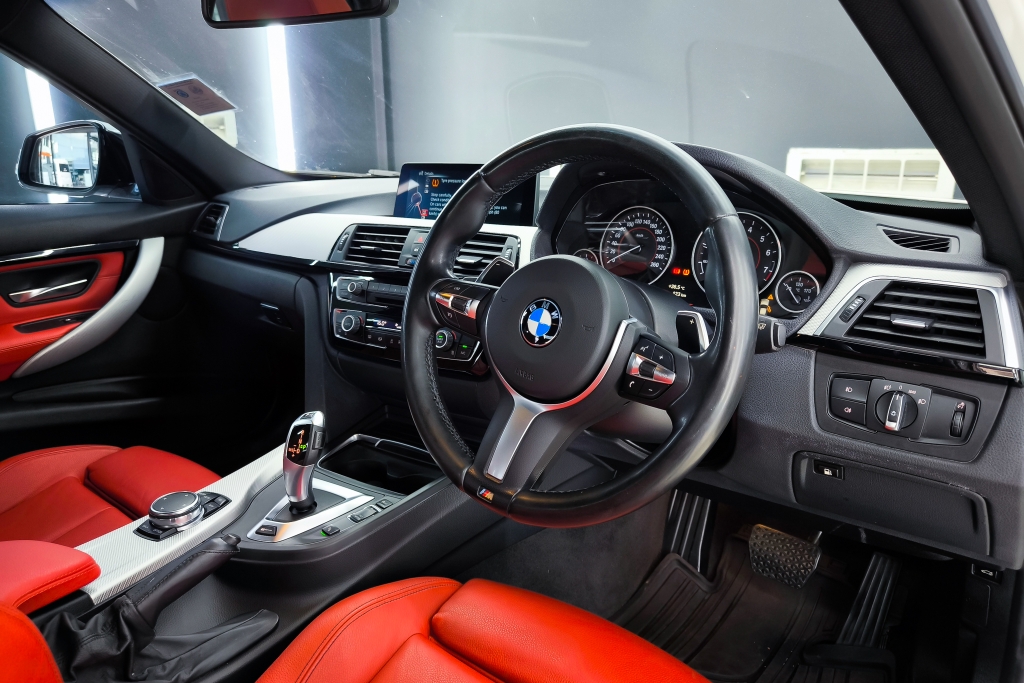 BMW SERIES 3 330e AT ปี 2017 #5