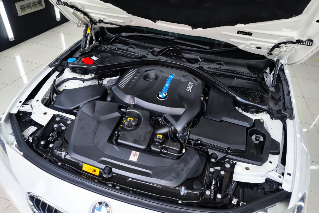 BMW SERIES 3 330e AT ปี 2017 #15
