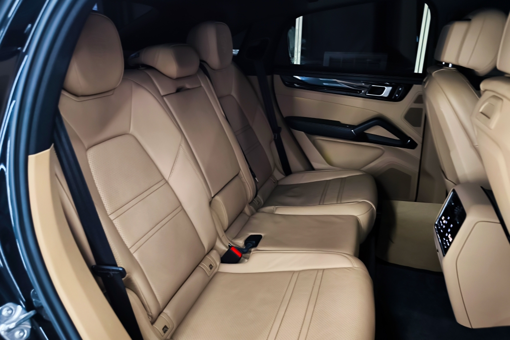 PORSCHE CAYENNE 3.0 E-Hybrid Coupe  ปี 2020 #7