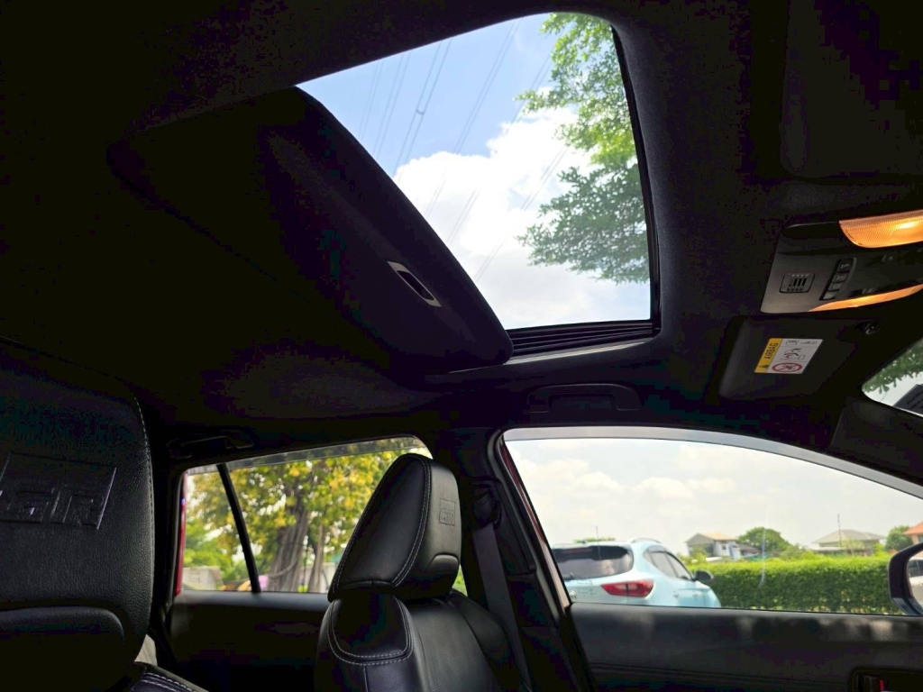 TOYOTA Collora CROSS 1.8 Hybrid GR-Sport  AT ปี 2022 #12