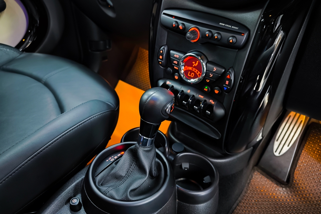 MINI COOPER 2.0 AT4WD. ปี 2015 #9