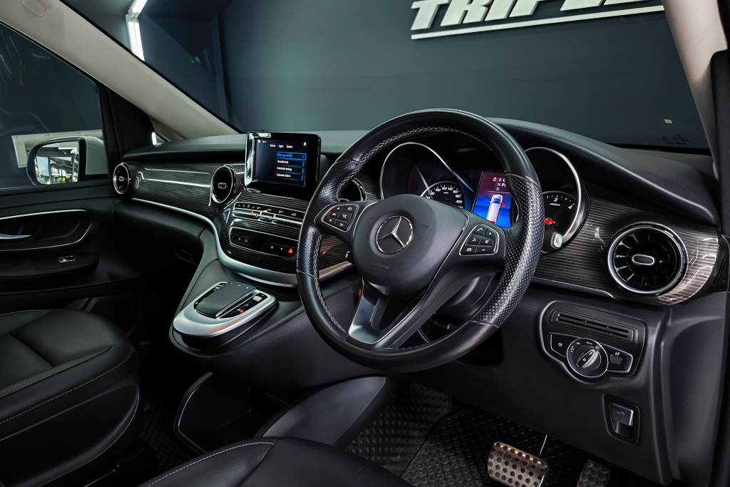 MERCEDES-BENZ V-CLASS V 250 d Business PLUS AT ปี 2022 #9