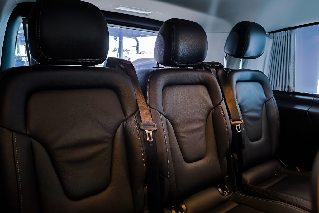 MERCEDES-BENZ V-CLASS V 250 d Business PLUS AT ปี 2022 #13