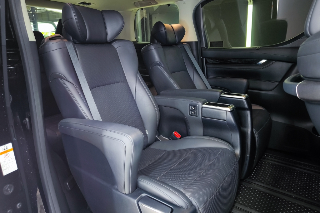 TOYOTA ALPHARD 2.5 S C Package AT ปี 2020 #7