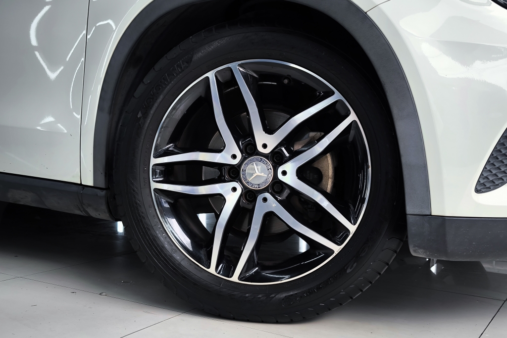 MERCEDES-BENZ GLA-CLASS GLA 200 AT ปี 2015 #4