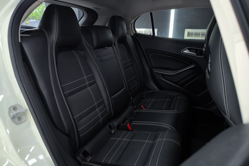 MERCEDES-BENZ GLA-CLASS GLA 200 AT ปี 2015 #7