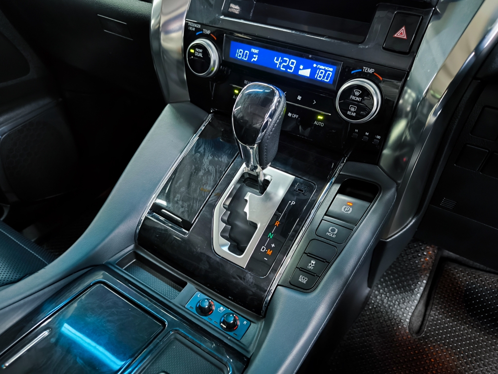 TOYOTA ALPHARD 2.5 S C Package  ปี 2019 #9