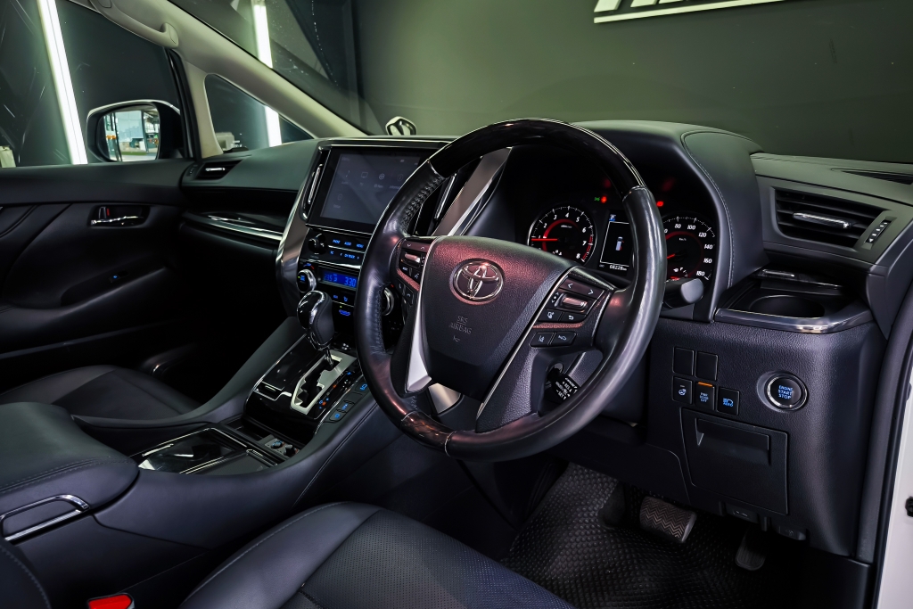 TOYOTA ALPHARD 2.5 S C Package AT ปี 2020 #5