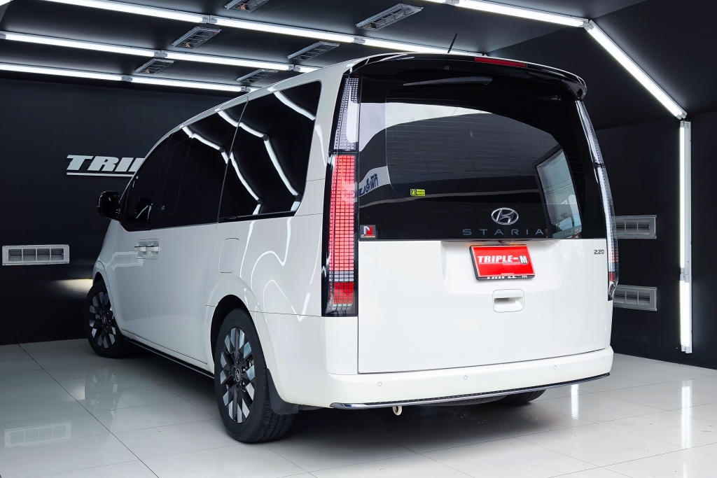 HYUNDAI STARIA 2.2 PREMIUM AT ปี 2023 #3