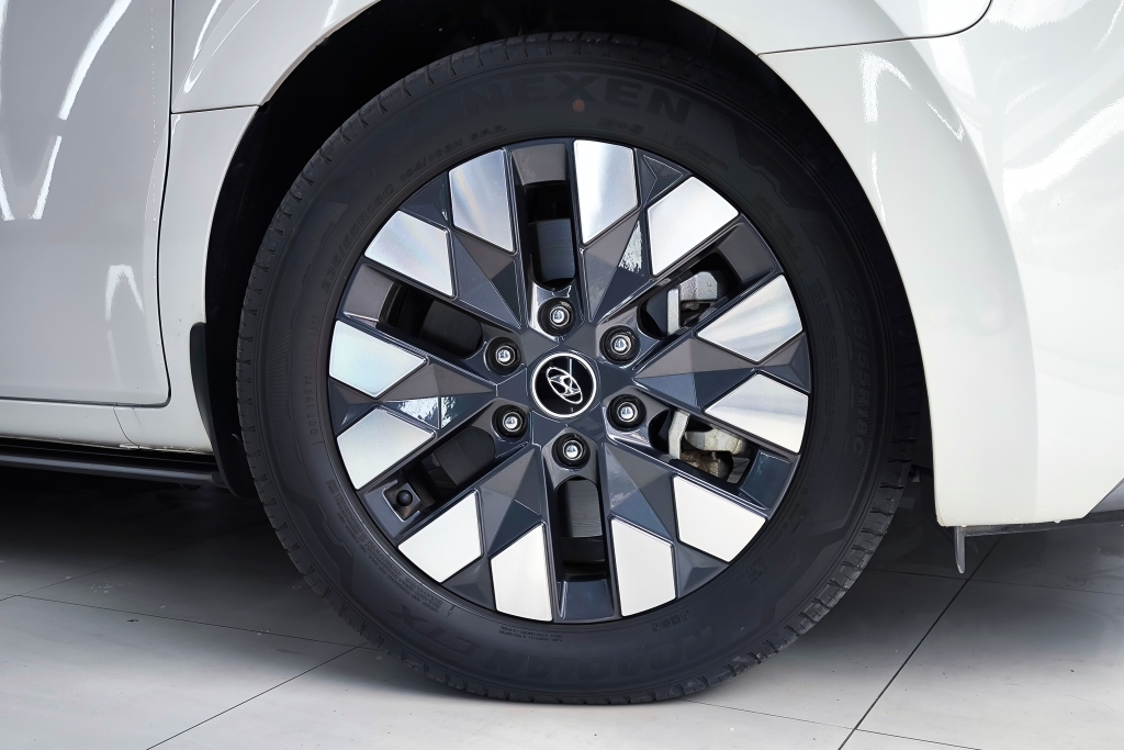 HYUNDAI STARIA 2.2 PREMIUM AT ปี 2023 #4