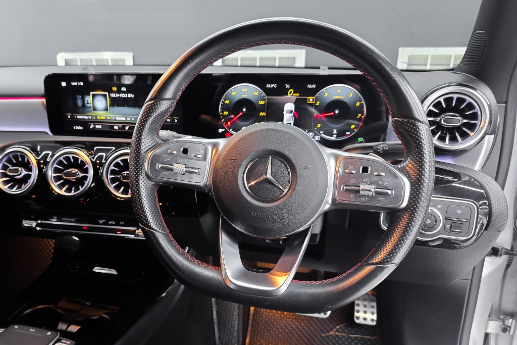 MERCEDES-BENZ A-CLASS A 200 AMG Dynamic AT ปี 2024 #16