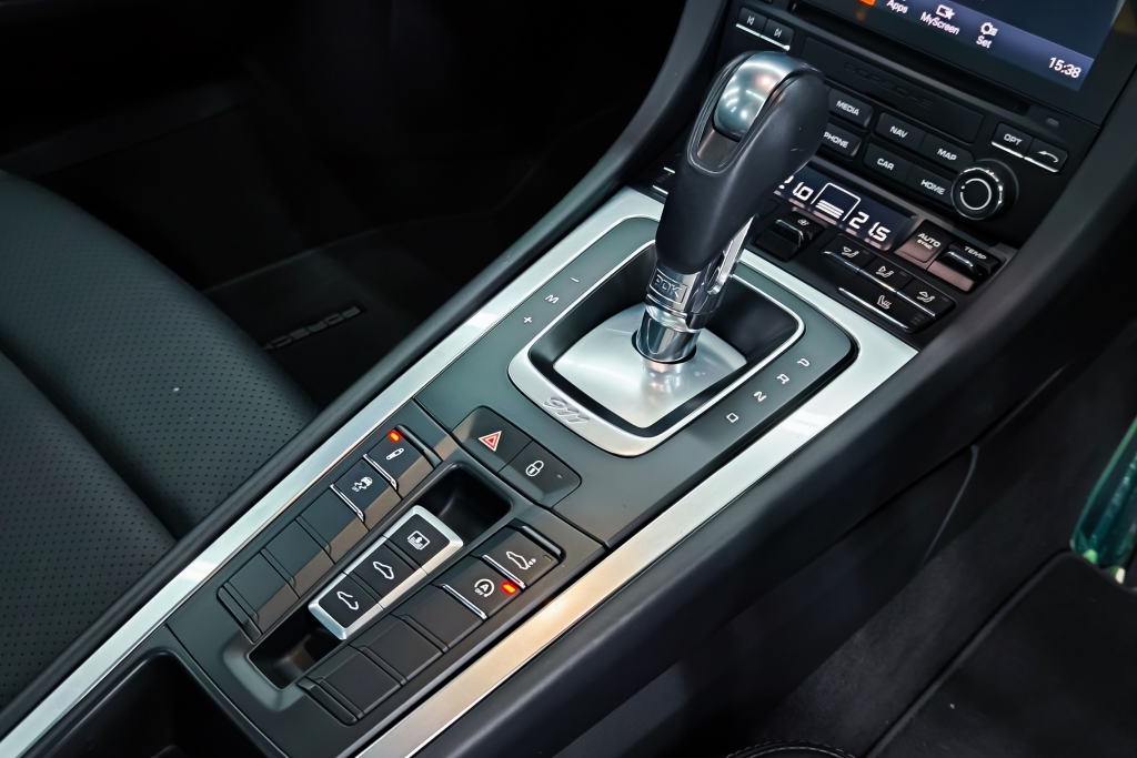 PORSCHE 911 CARRERA S 3.0 AT ปี 2016 #9