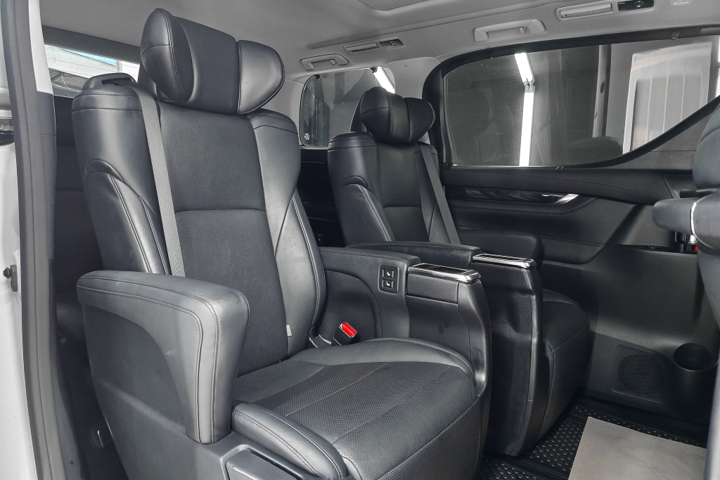 TOYOTA ALPHARD 2.5 S C Package AT ปี 2019 #7