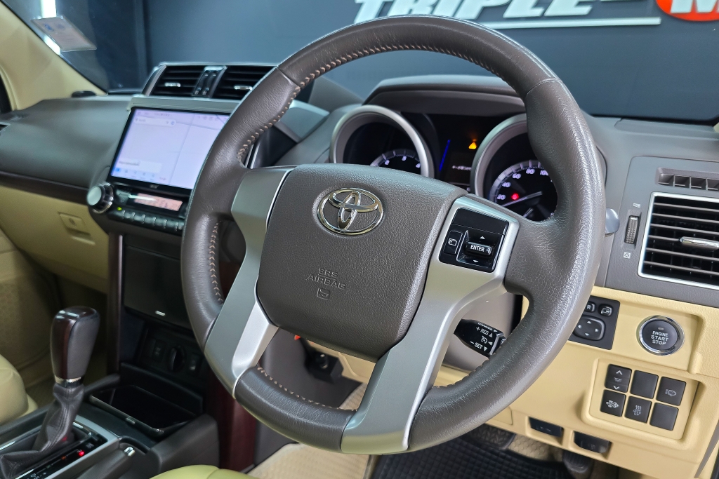 TOYOTA LAND CRUISER 2.8 TX AT4WD. ปี 2017 #10