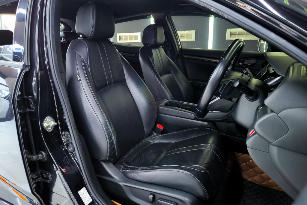 HONDA CIVIC VTEC 1.5 [TURBO] AT ปี 2017 #6