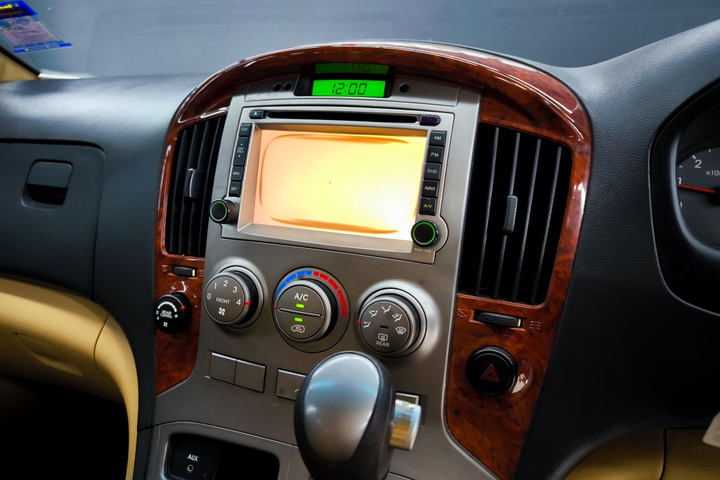 HYUNDAI H-1 2.5 [MAESTO DELUXE] AT ปี 2009 #11