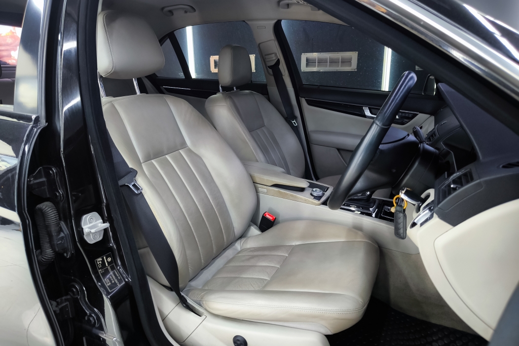 MERCEDES-BENZ C-CLASS C 200 CGI BlueEFFICIENCY AT ปี 2012 #6