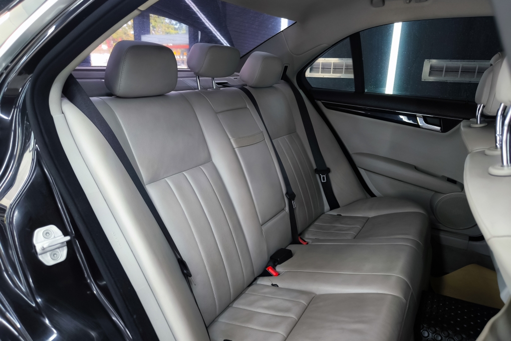 MERCEDES-BENZ C-CLASS C 200 CGI BlueEFFICIENCY AT ปี 2012 #7