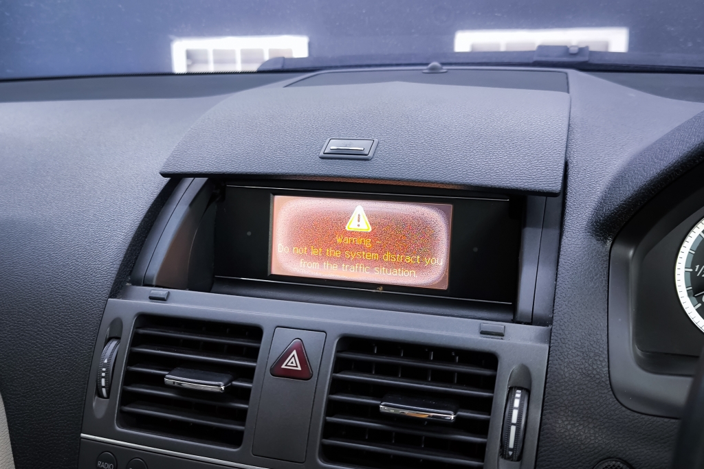 MERCEDES-BENZ C-CLASS C 200 CGI BlueEFFICIENCY AT ปี 2012 #8