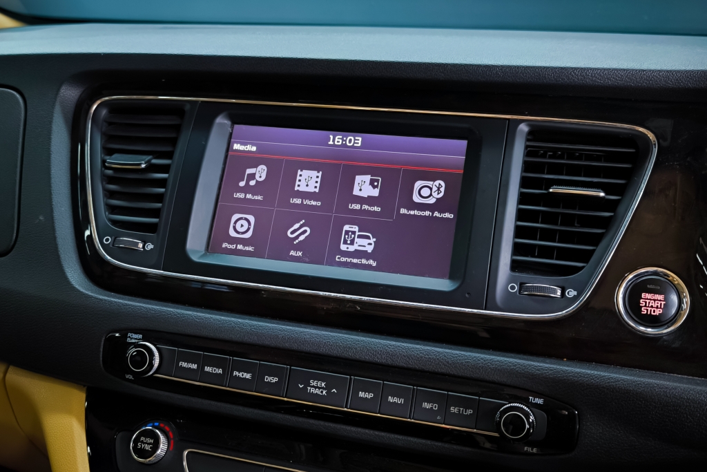 KIA GRAND CARNIVAL 2.2 EX AT ปี 2019 #8