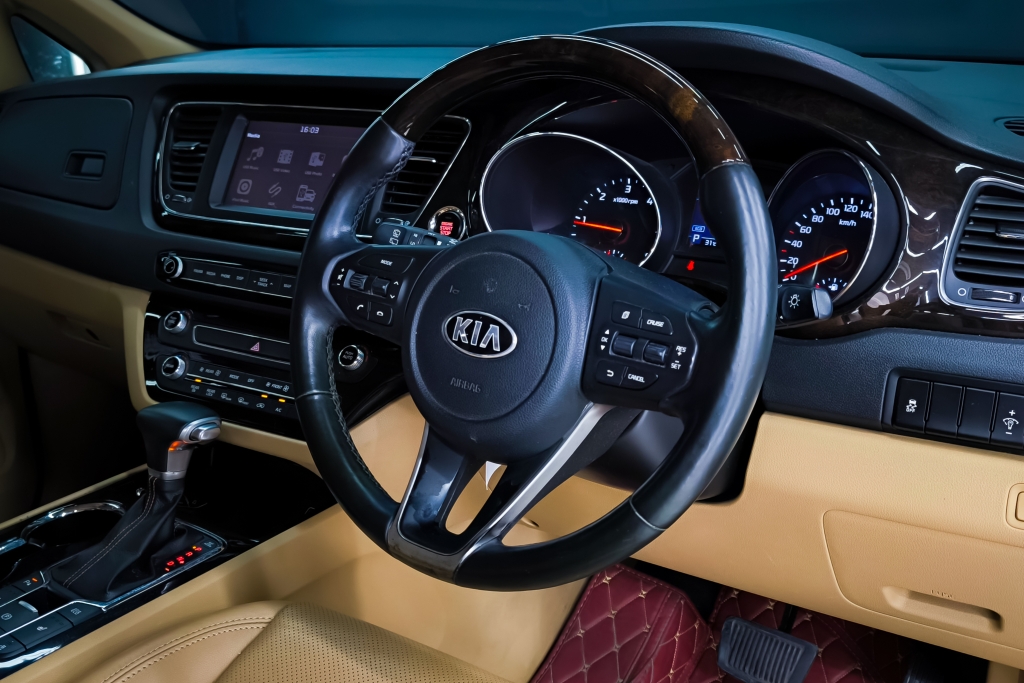 KIA GRAND CARNIVAL 2.2 EX AT ปี 2019 #11