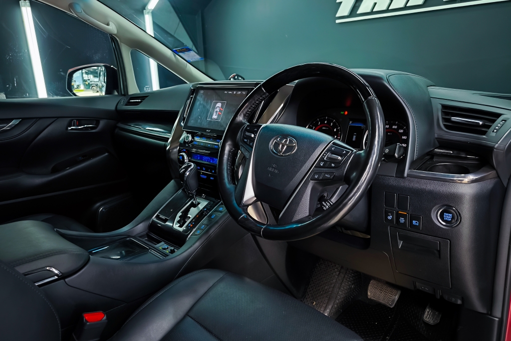 TOYOTA ALPHARD 2.5 S C Package AT ปี 2022 #4